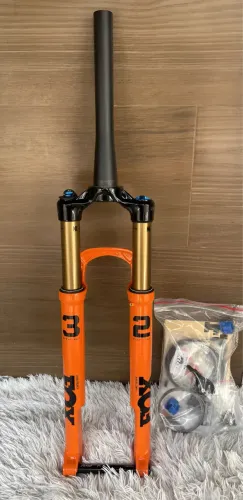 Suspensao FOX 32 kashima 2025 acompanha trava