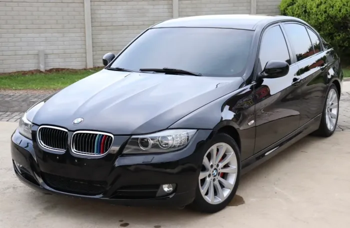 BMW 320I A 2010