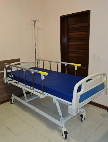 Cama Hospitalar Motorizada + Colchão D33 + Colchão Pneumático - Novíssima