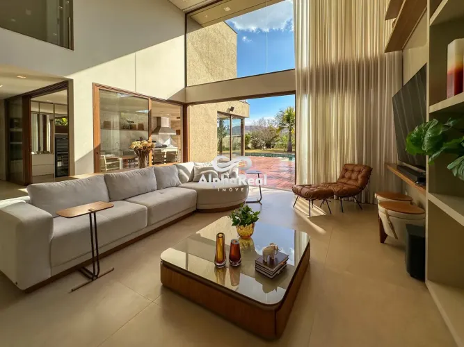 Casa de Alto Padrão 8.690.000 -Casa 457,72m2 -Costa Laguna Alphaville Nova Lim