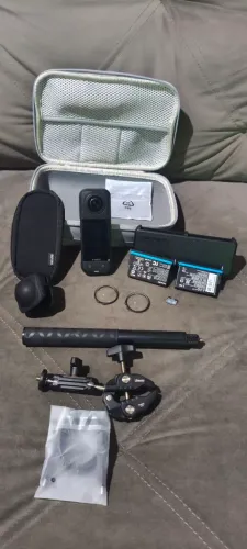Camera Insta 360 X5