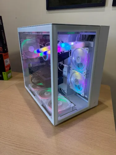 PC Gamer - AMD Ryzen 7 7800X3D/ RTX 4070 SUPER/ 32GB / SSD 1 TB - Computador