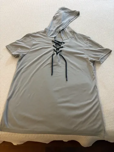 Blusa c capuz para usar p caminhada