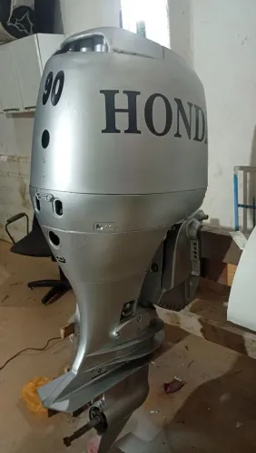 motor 90 Hp 4 tempo Honda 