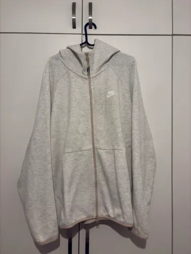 Moletom Nike Tech Fleece - Cinza Claro 