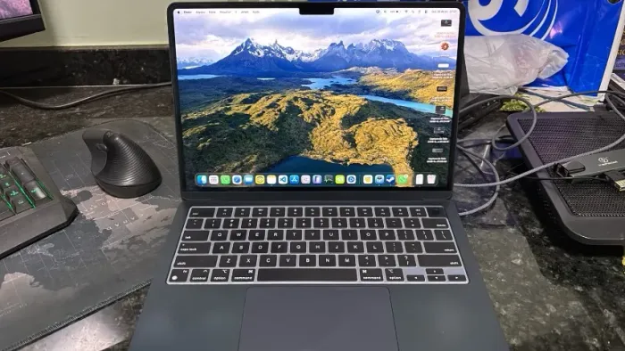 MacBook Air M3 13" (16GB RAM / 512GB SSD