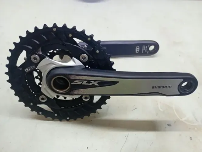 Pé de vela Shimano M-675 SLX, 175mm