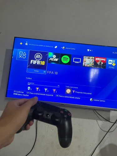 Vendo ps4 em perfeitas condições pra vender hoje