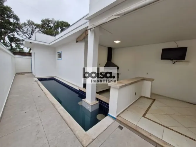 CASA NO CONDOMINÍO TIVOLI 2 ! !