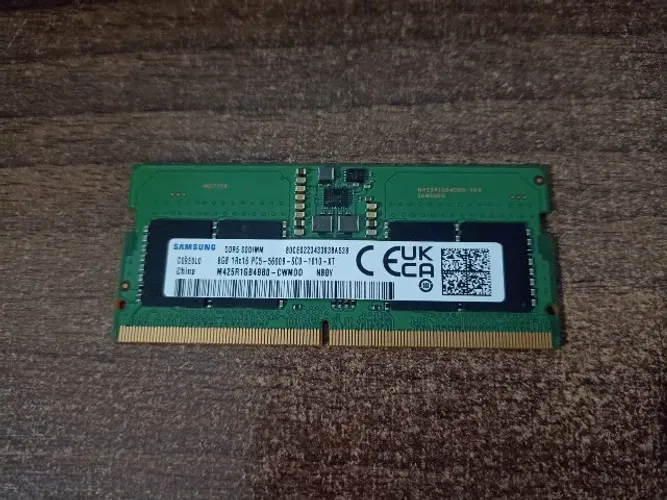 Memoria RAM DDR5 de 8GB com frequencia de 5600mhz
