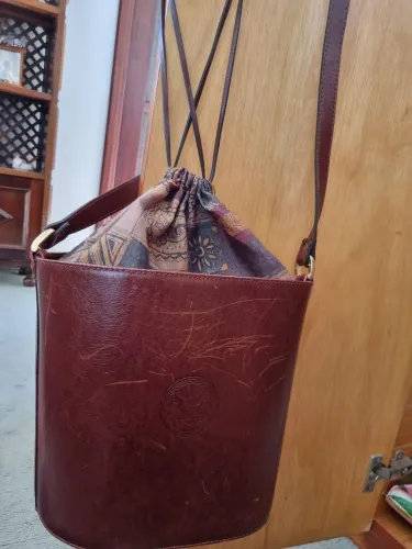 Bolsa saco de couro 