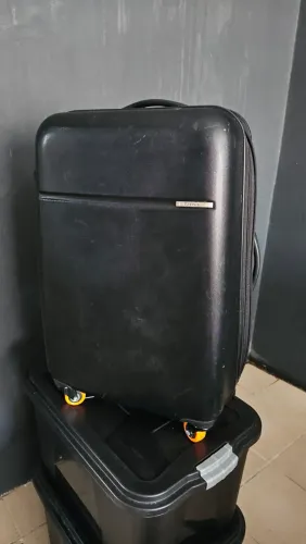 Mala Viagem Tam. M Yins c/ Expansor, Senha e Rodados 360 Novos
