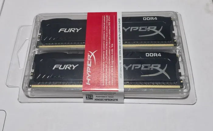 16gb DDR4 3200Mhz Blister Lacrada