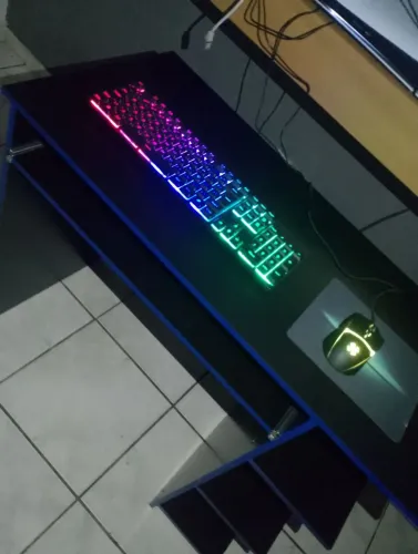 Kit top novo, mesa + mouse e teclado 