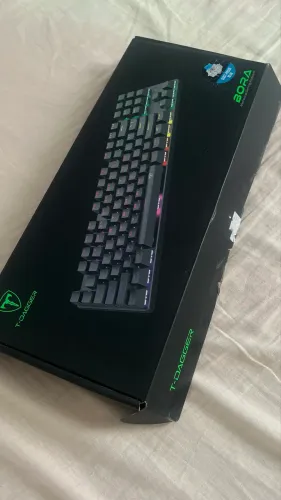 teclado mecânico gamer T-Dagger Bora (T-TGK315).