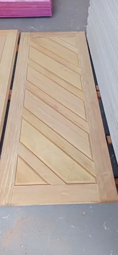 Portas de Madeira de diversos Modelos