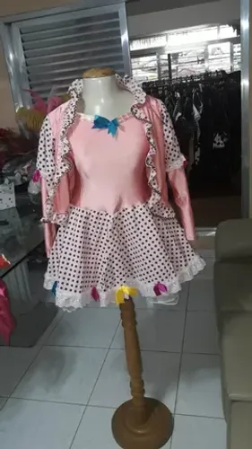 Vestido de Festa Junina rosa tamanho P adulto