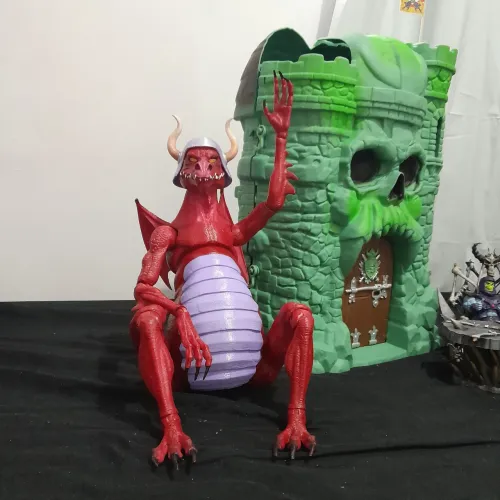 Granamyr 45 cm + elmo do panthor " he-man masterverse motu 