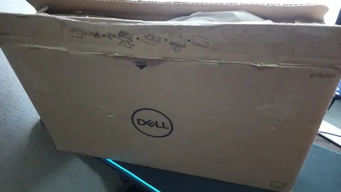 Monitor Dell 19'' - E1916H na caixa ótimo estado