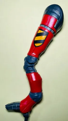 Marvel Legends Perna Esquerda Sp//dr - Peça Baf Spdr - Homem-Aranha / Spiderman