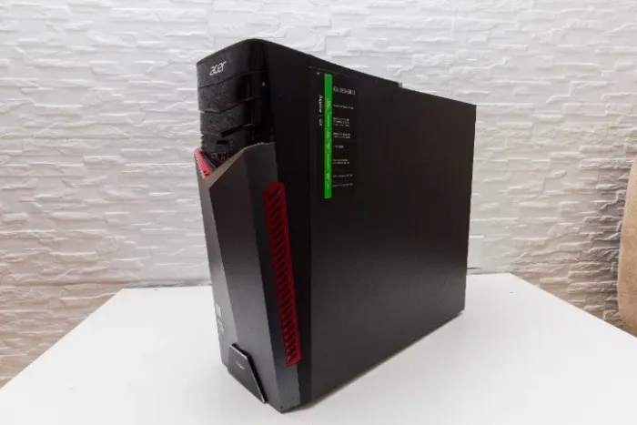 PC Gamer ACER Aspire GX-783-BR13 - i7-7700 3.6GHz@4.2Ghz Turbo, 16GB DDR, GeForce GTX 1060