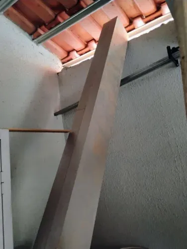 Viga em alumínio