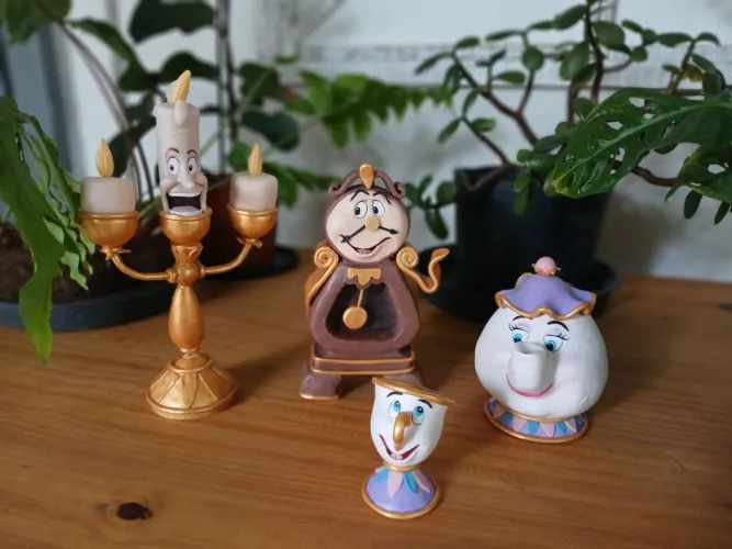 Decoração A Bela e a Fera - Kit 4 Personagens em Biscuit para Decoração (Estado impecável)
