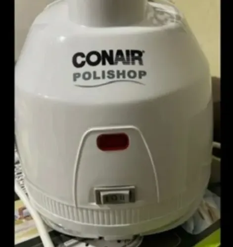 Passador de roupa á vapor