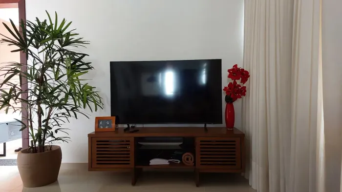 Rack de madeira maciça