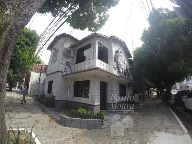 Casa prédio esquina do museu Emílio Goeldi (Gentil com 9 de janeiro). São Brás