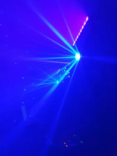 DJ Som e Iluminação para festa! Faça agora seu orçamento!