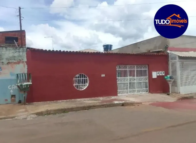 Renda de aluguel - Imperdível Casa à Venda em Santa Maria-DF: 4 Quartos, 2 Salas, 4 Banhei