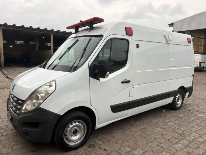 Renault master ambulância