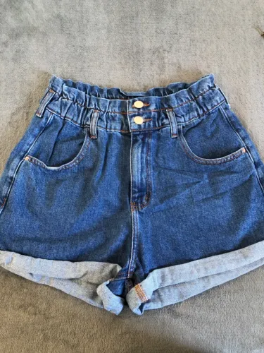 Short Jeans Feminino com Cós Elástico
