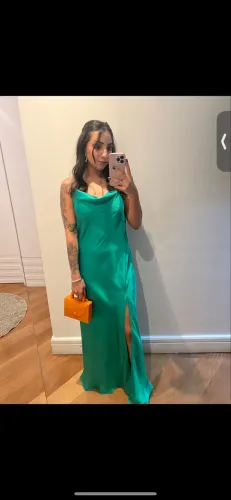 Vestido de festa acetinado P