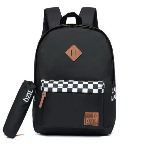 Mochila com estojo