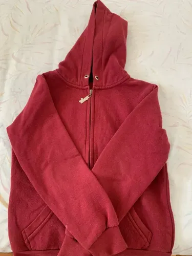 Blusa de frio vinho