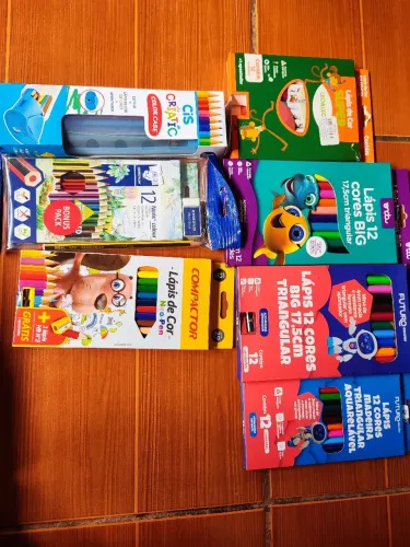 Kits de Lápis de Cor Variados - 12 Cores
