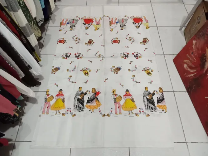 Toalha de Mesa portuguesa  Quadra 