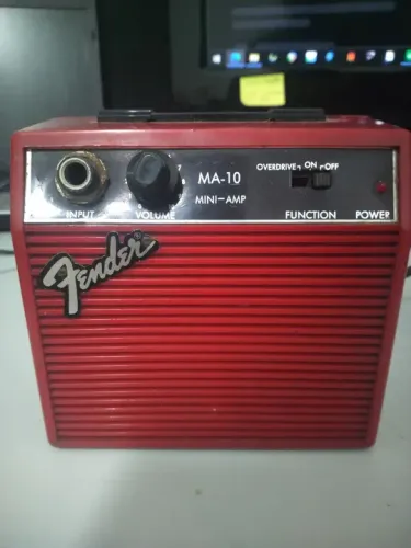 Amplificador Fender MA-10 Mini-Amp
