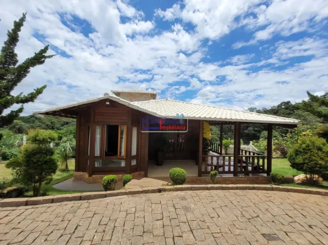 Chácara em Mateus Leme com 2.958m².