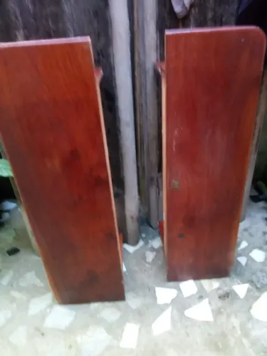 R$290 Par de Prateleiras em Angelim