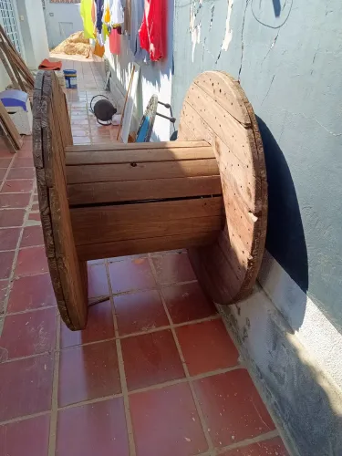 Bobina de madeira 1,25 x 0,70mts