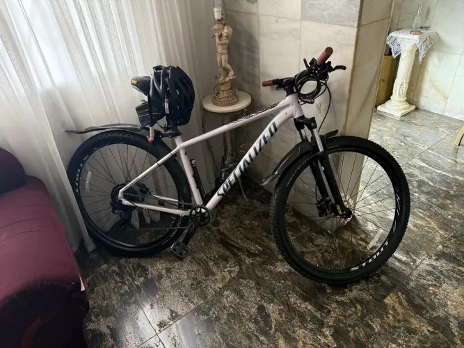 Bicicleta specialized rockhopper 29