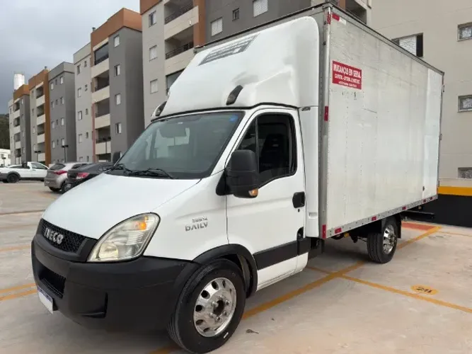 Iveco Daily Chassi 35s14 2P (e5) 2013