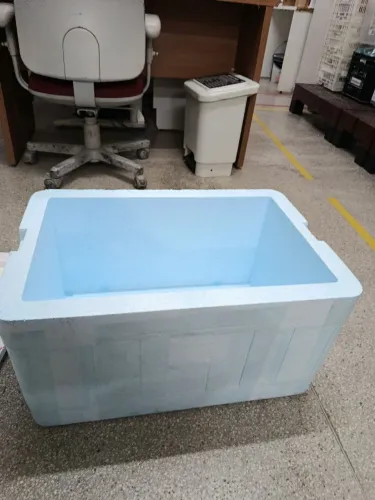 Caixa de isopor térmica 50L pra vender logo 