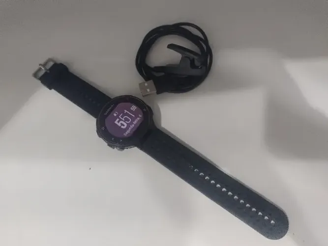 Relogio com GPS e frequencimetro Garmin Forerunner 235