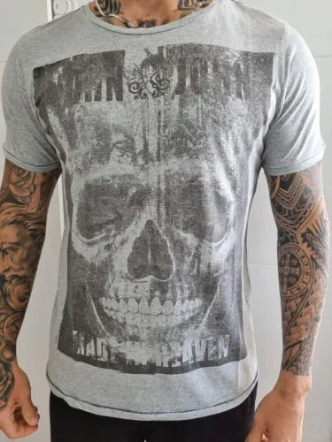 Camiseta John John Caveira Estilo Rocker