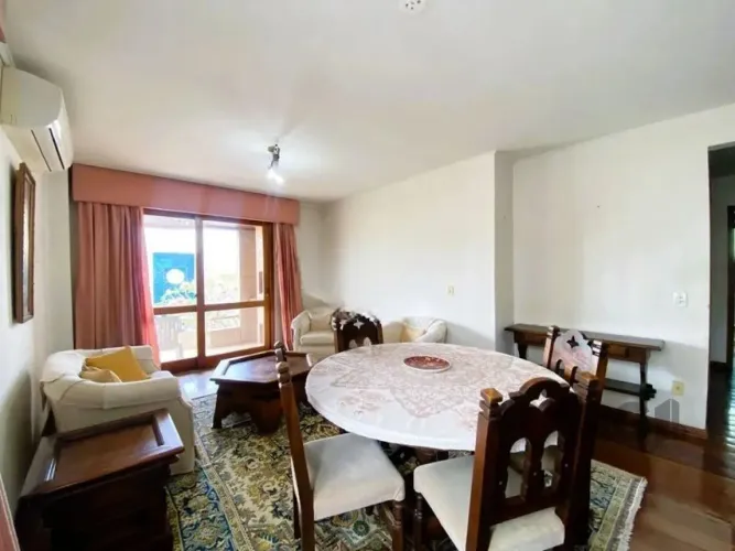 Apartamento para alugar no bairro Floresta com 120 m² e 3 dormitórios/quartos disponíveis.