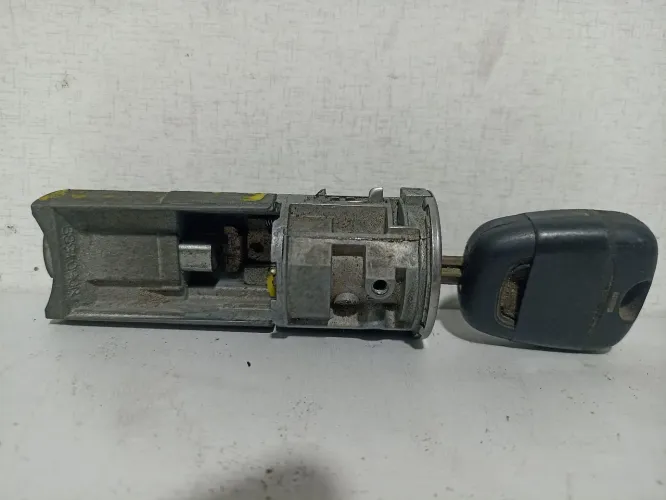 Cilindro de ignição Peugeot 206 207 com chave original clindro de ignição Peugeot 206 207 
